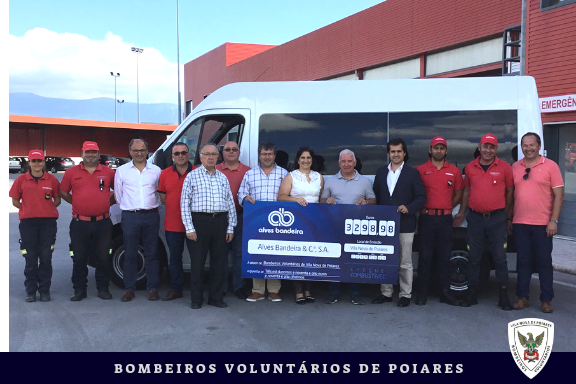 Alves Bandeira entrega donativo a Bombeiros de Vila Nova de Poiares
